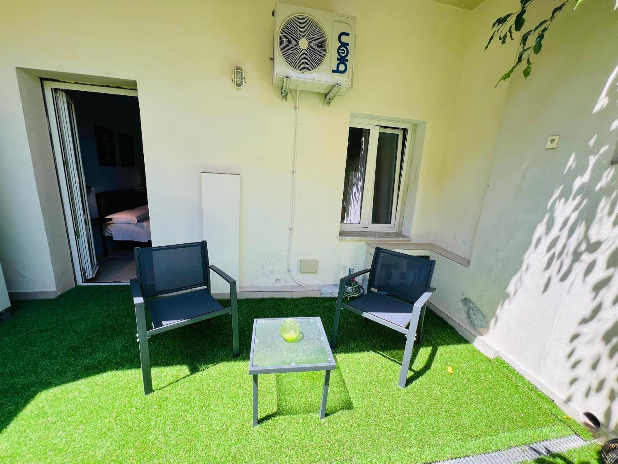 Les Chambres De Francoise Guest House Olbia Exterior foto