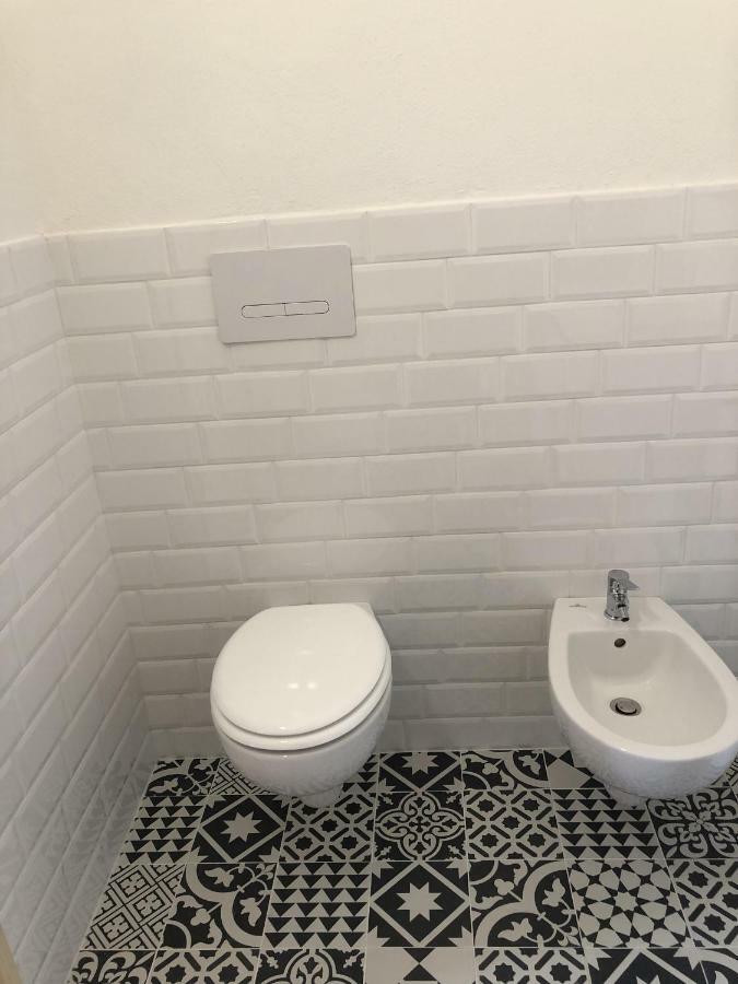 Les Chambres De Francoise Guest House Olbia Exterior foto